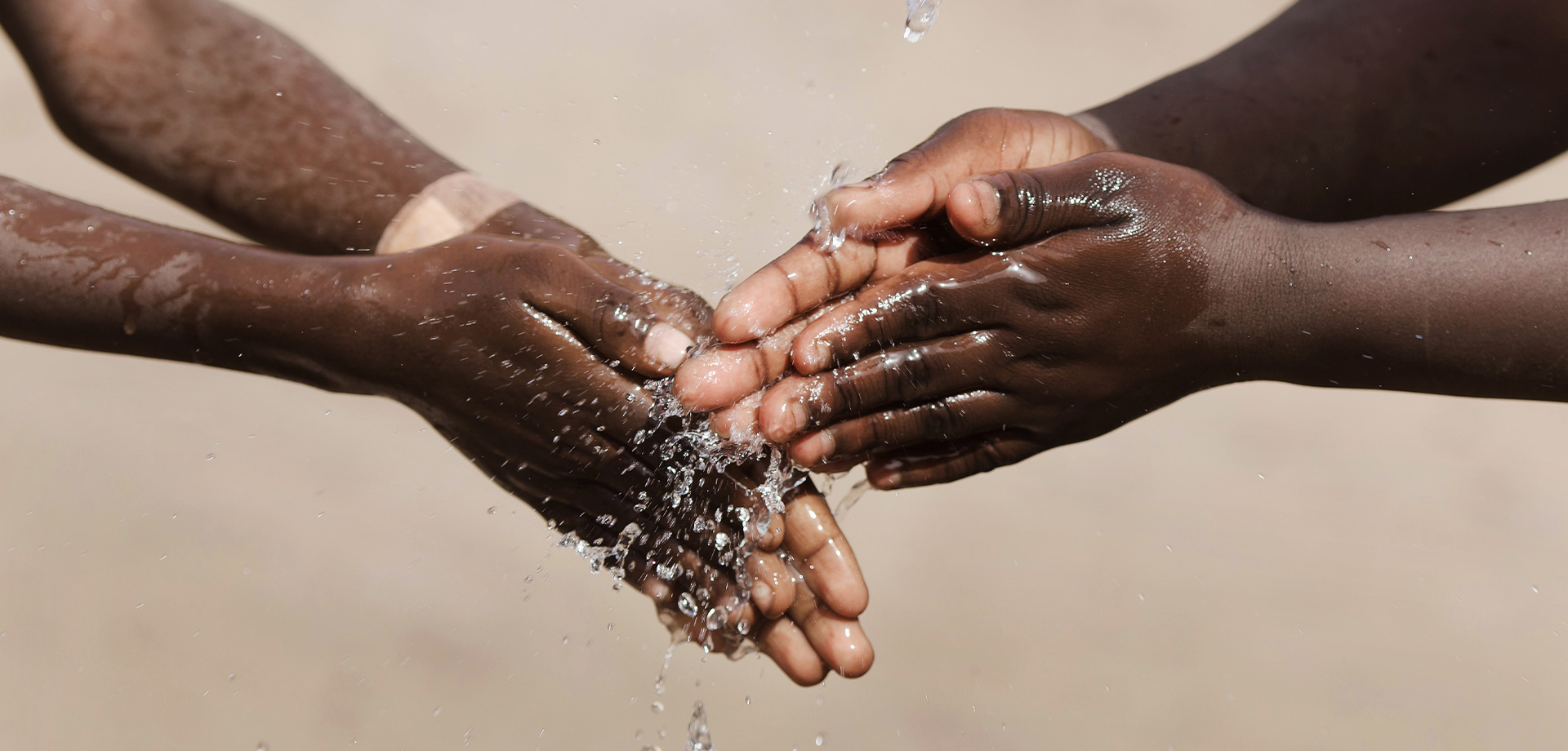 Grindrod delivers running water to an impoverished school in Matola, Mozambique